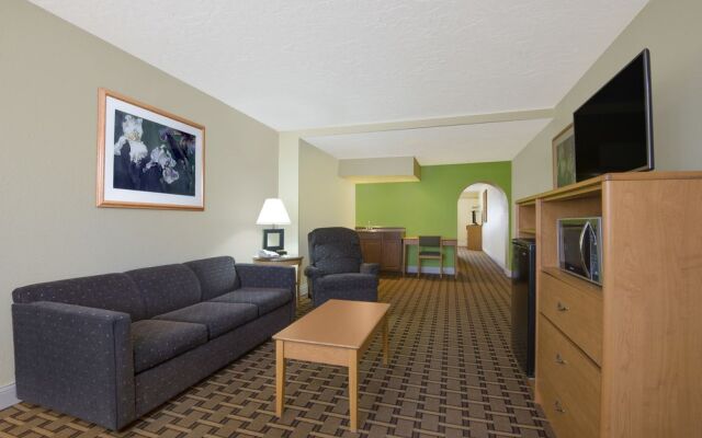 Days Inn & Suites Clovis