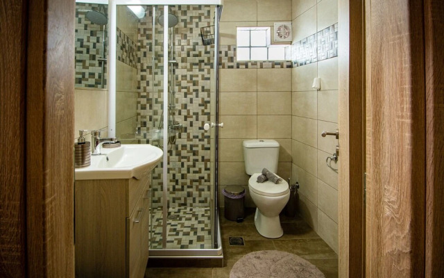 Cozy Flat Attic near Beach & Venetian Port