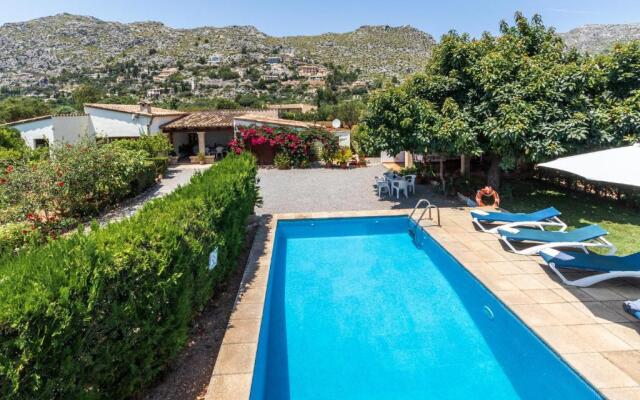 4 Bedroom Traditional Villa, Private Pool, Near Pollensa