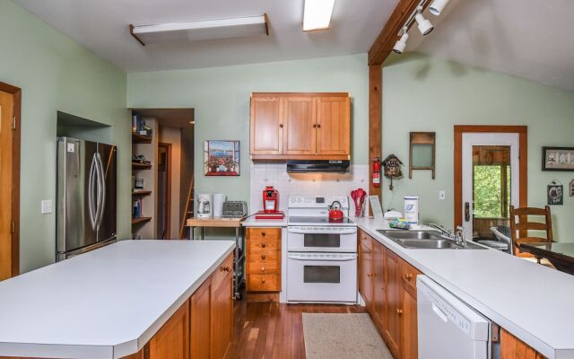 Golden Retreat 3 Bedroom House