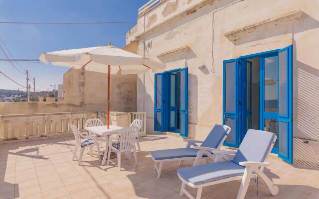 Holiday home with sea view in Castro, on the Adria-Marinè