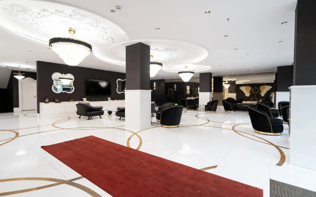 Golden Pars Hotel