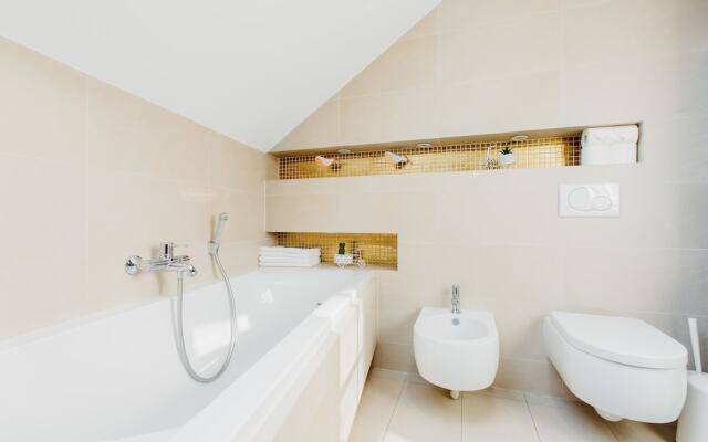 KrakowLiving - Zamkowa Apartment