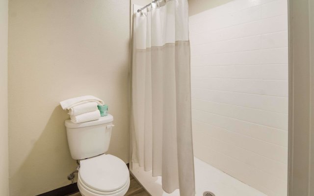 Quality Inn & Suites Dallas - Cityplace