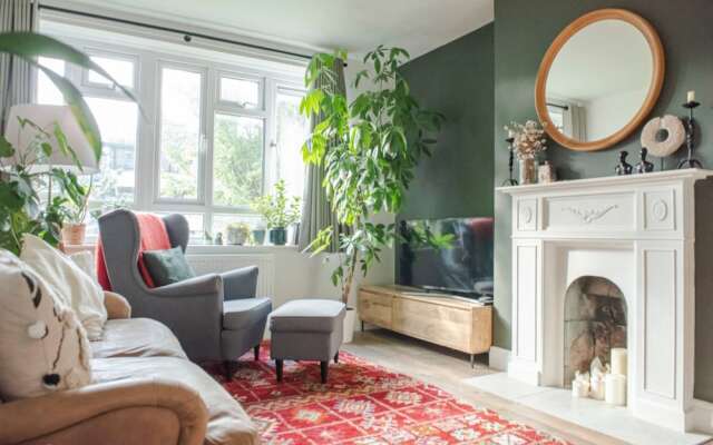 Beautiful Bohemian 1 Bedroom Flat in Highbury