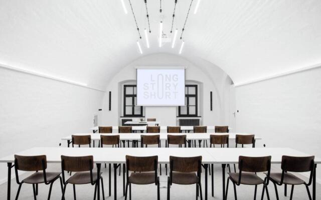 Long Story Short Hostel & Café