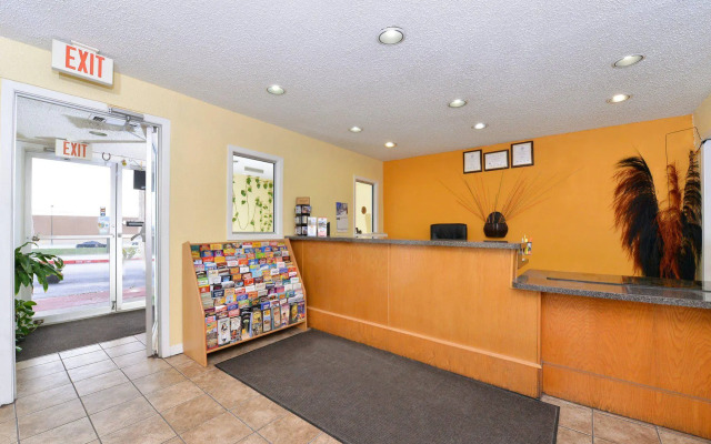 Travelodge by Wyndham New Braunfels