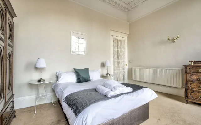 Oxford - New Town Apartment