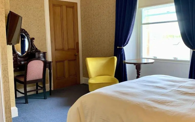 The Pines Guesthouse