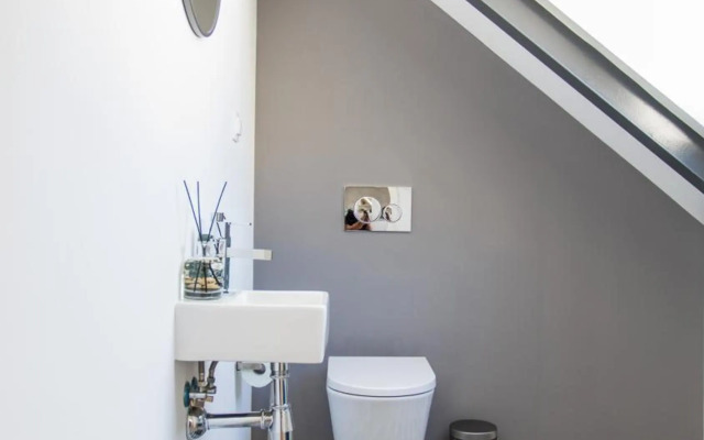 Lx Design Apartment near Congress Center