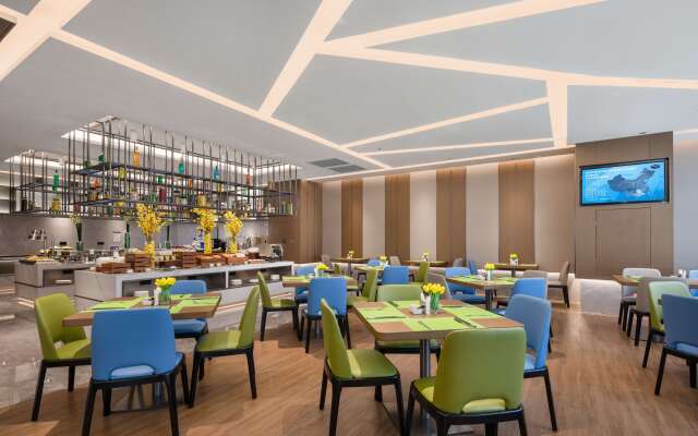 Hampton by Hilton Wuxi East Railway Station