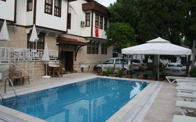 Urcu Hotel
