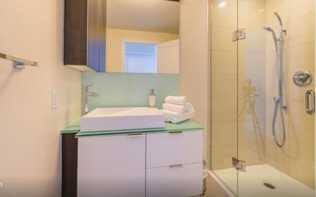 Toronto Rooms and Suites
