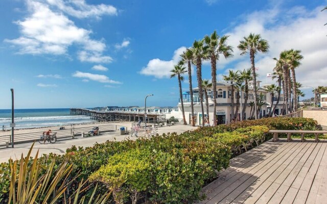 Scenic 4br/3.5ba in PB by Domio