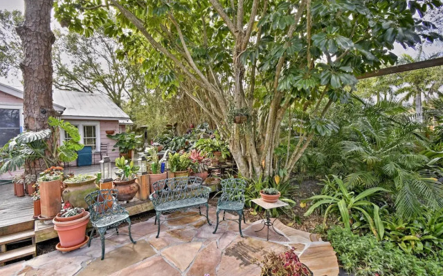 Sarasota Bungalow w/ Pergola, Garden & Waterfalls!