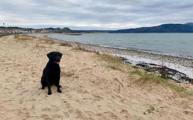 5-Bedroom Holiday Home in West Shore, Llandudno