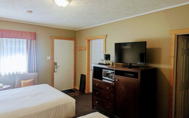 Alpine Inn & Suites