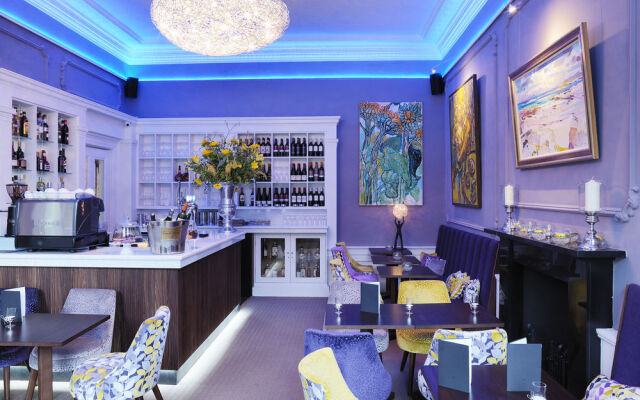 Ailsa Craig Hotel