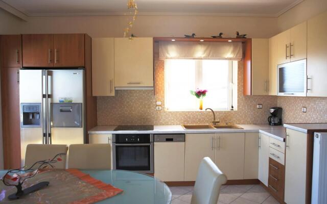 Schinias Bright Spacious Maisonette-panoramic View