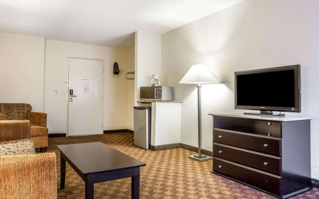 Quality Inn & Suites Coliseum