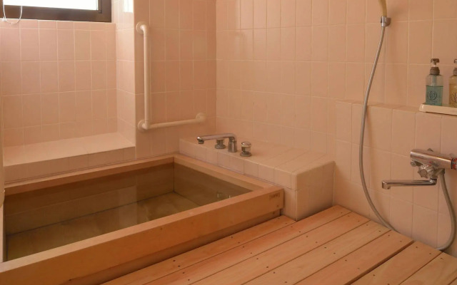 Hakone Mori no Seseragi