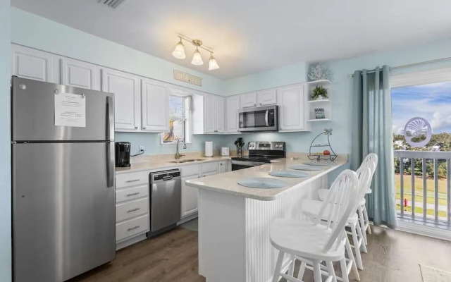 Lagoon Sun 5 by RedAwning