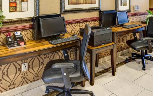 Comfort Suites Near Six Flags Magic Mountain