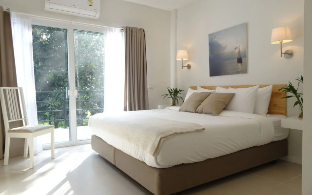 Isara Khao Lak