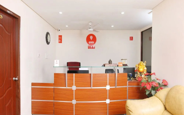 Palm tree serviced apartments