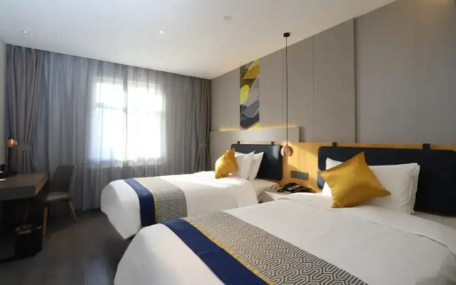 Homeinn Selected Hotel (Qiqihar Longhua Road Dashang Xinmate)