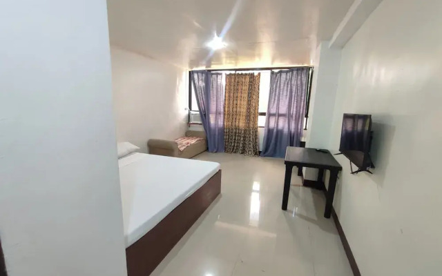 Green Ridge Apartelle