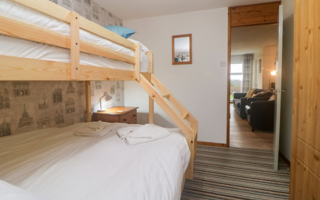 Manorcombe 40
