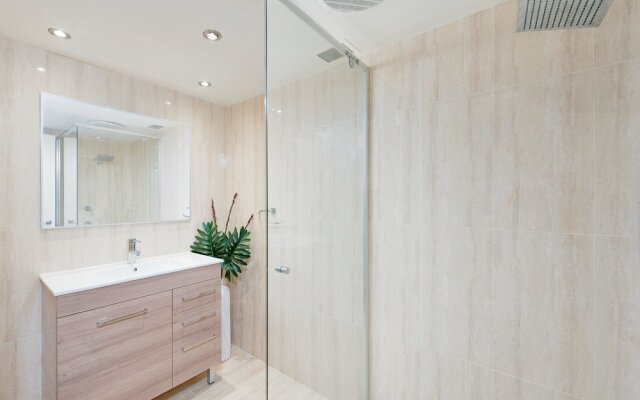 Shoal Bay Road,  Fleetwood Unit 3,  63