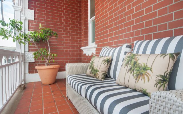 Quarters Hotel Florida Road