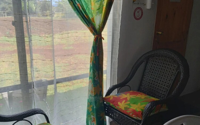 Beautiful House Nuas Milagrosa With Garden