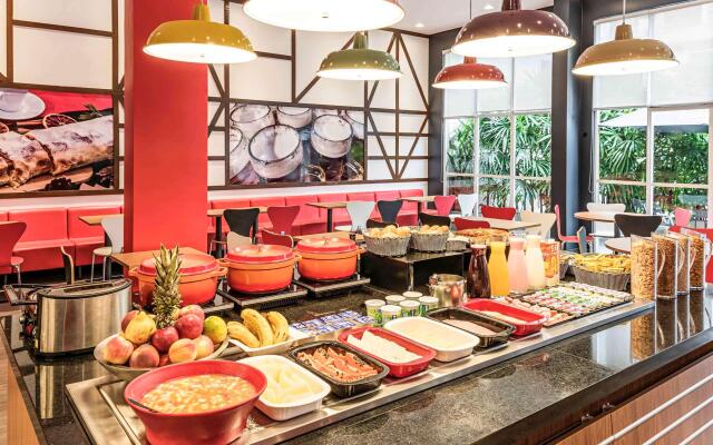 ibis Blumenau
