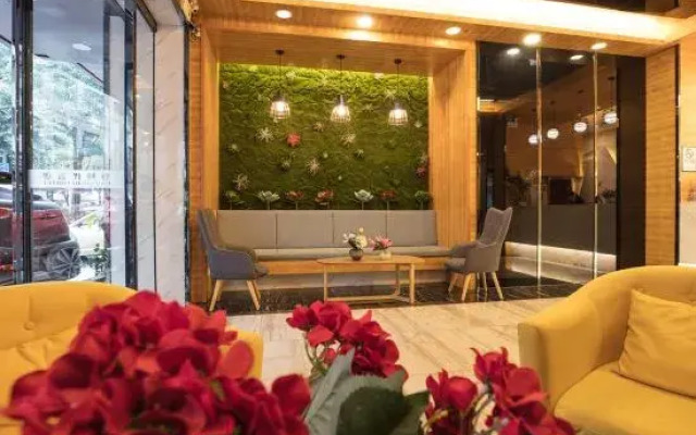 Good Times Hotel (Nanning Jinxiang Avenue Subway Station)