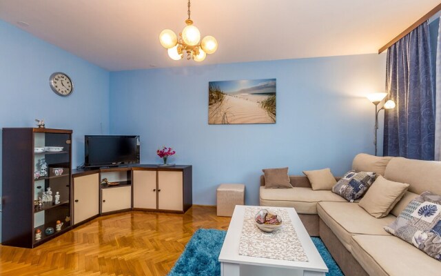 Apartment Infinity 22