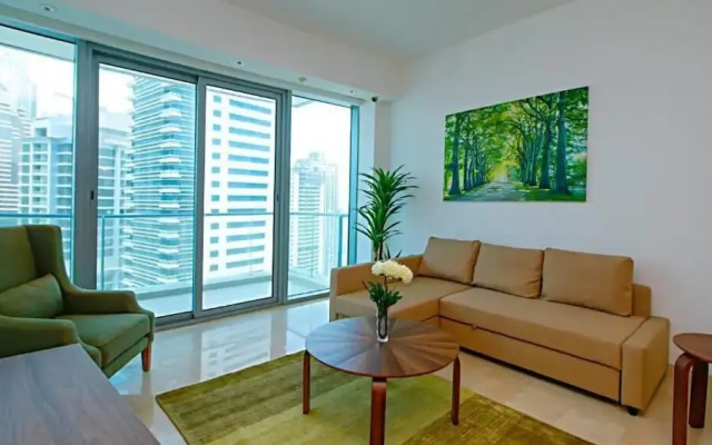 R&H Trident Grand Residences