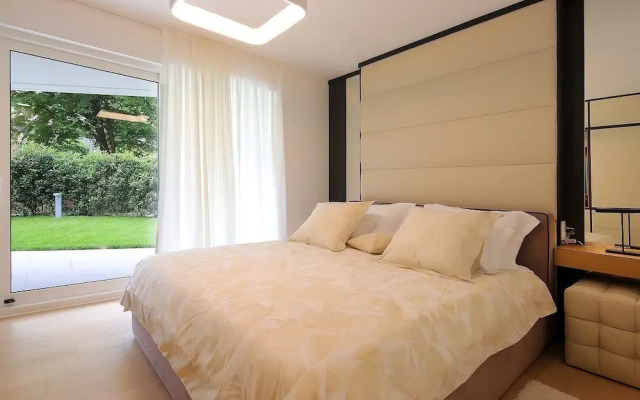 Designed Apartment with Swimming Pool