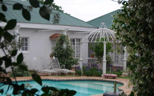 A Tapestry Garden Guest House