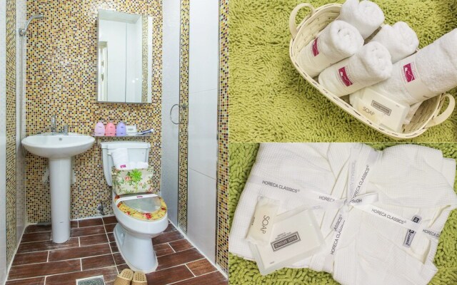 Glam House