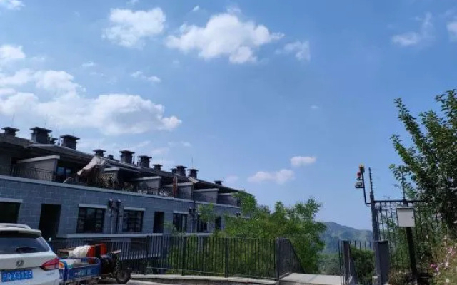 ATRIUM Fengzhu Homestay (Gubeikoushuizhen Shop)