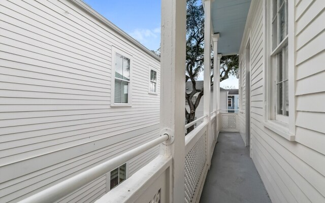 Terpsichore-Carondelet Residences