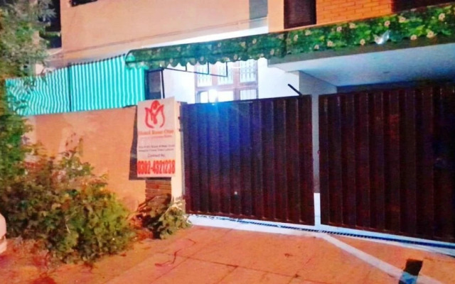 Hotel Rose One Lahore