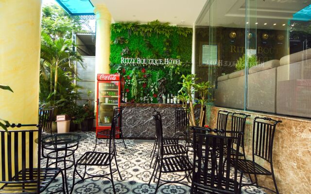 Ritzy Boutique Hotel Da Nang