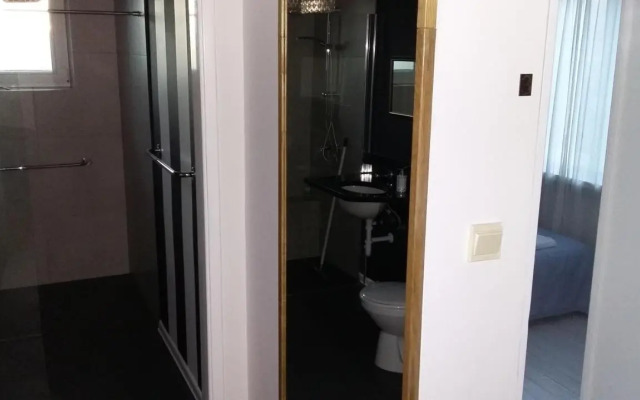 Mirka Apartment