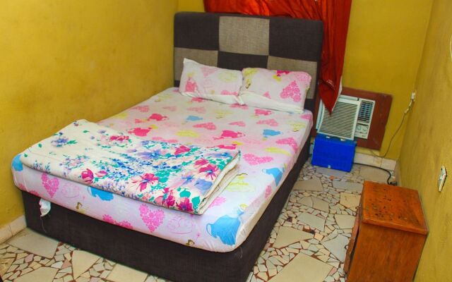 Adesuwa Royal Guest House Ipaja