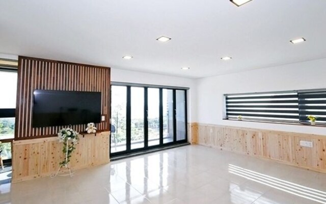 Uljin Beatrice Pool Villa