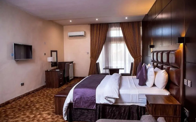 Elegant Hotel by Best Western Plus